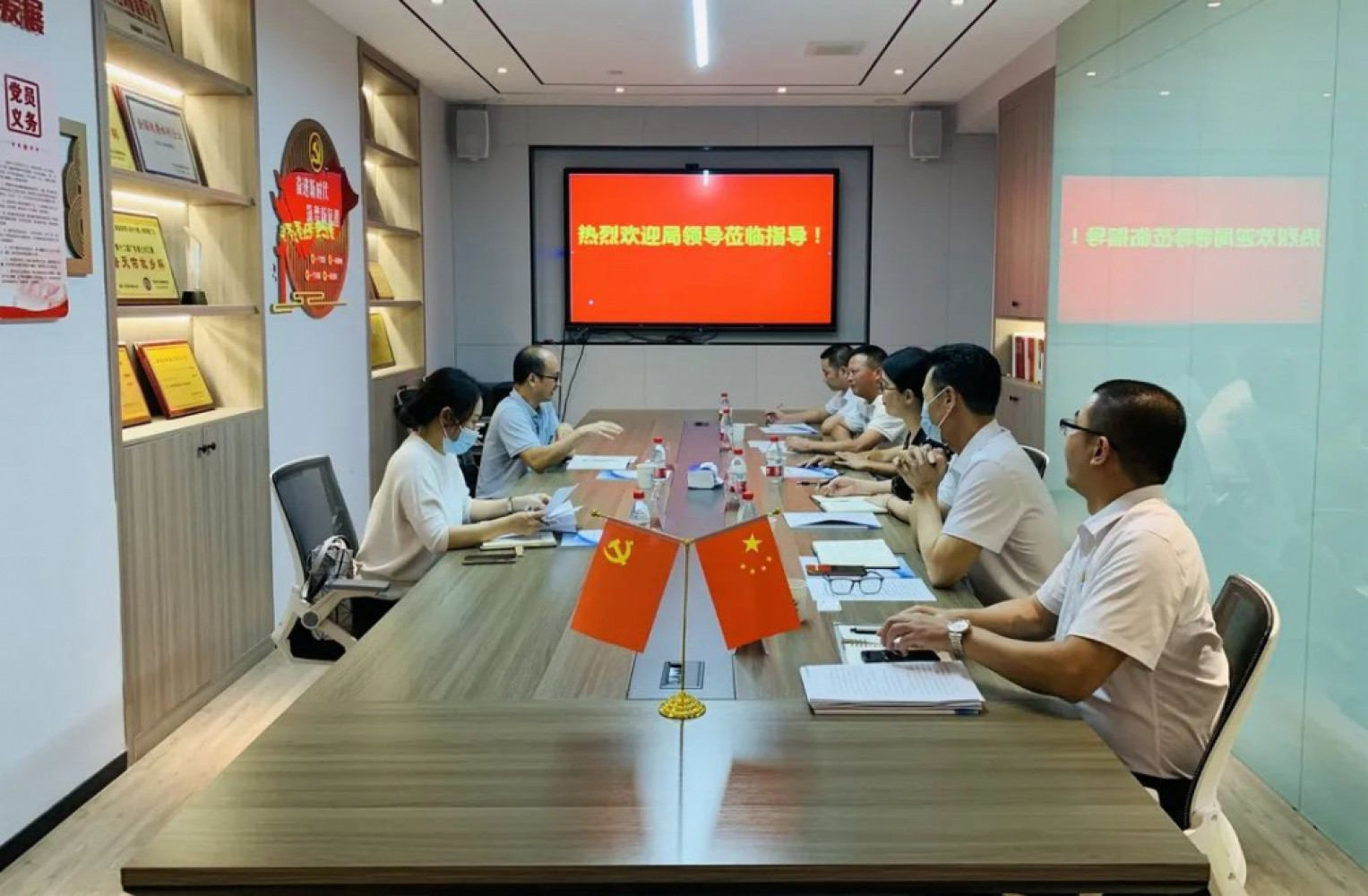市住房和城乡建设局党组成员、副局长刘安良走访调研beat365手机版官方网站公司